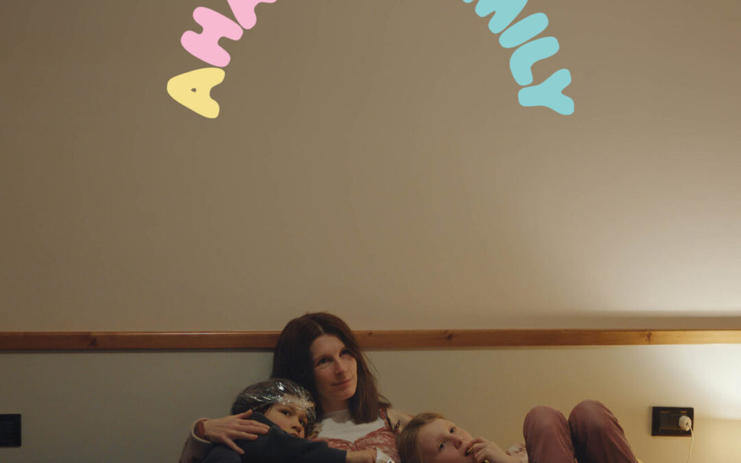 A HAPPY FAMILY + by Jan-Eric Mack